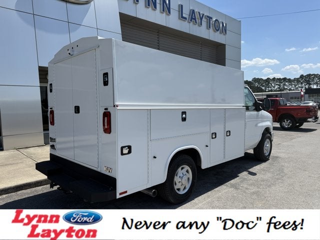 2026 Ford E-Series Cutaway E-350 SRW