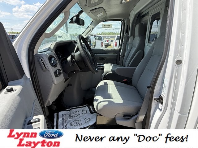 2026 Ford E-Series Cutaway E-350 SRW