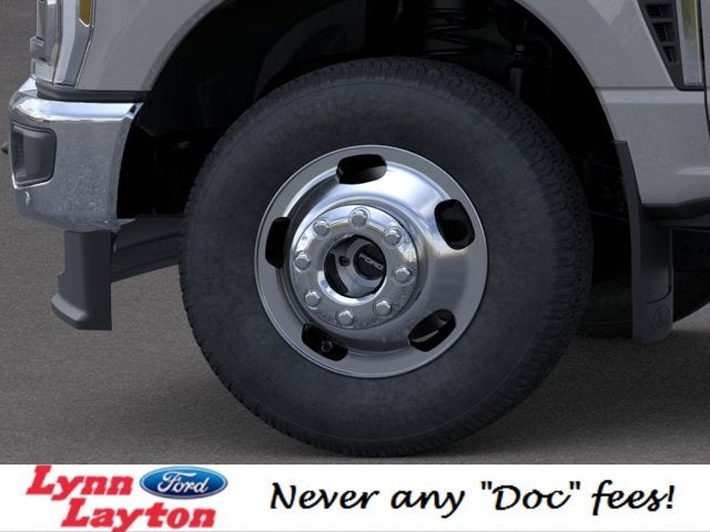 2026 Ford Super Duty F-350 DRW LARIAT