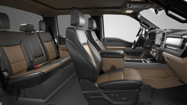 2026 Ford Super Duty F-350 DRW LARIAT