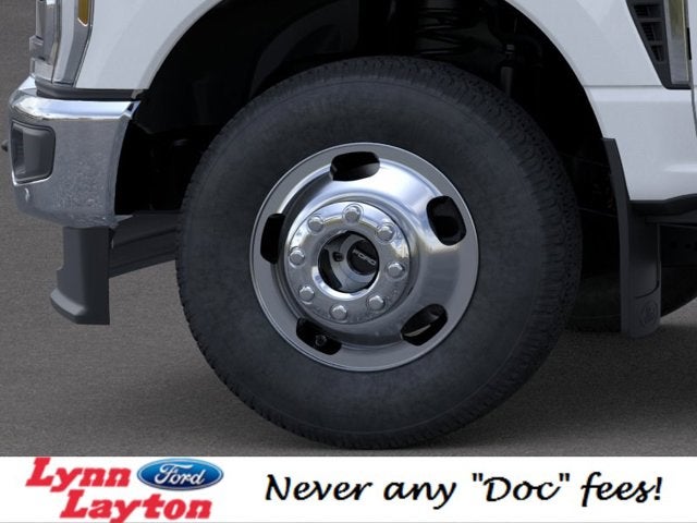 2026 Ford Super Duty F-350 DRW LARIAT
