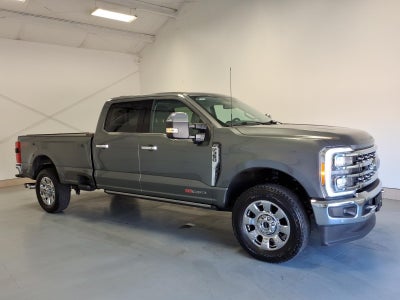 2023 Ford F-350SD Lariat