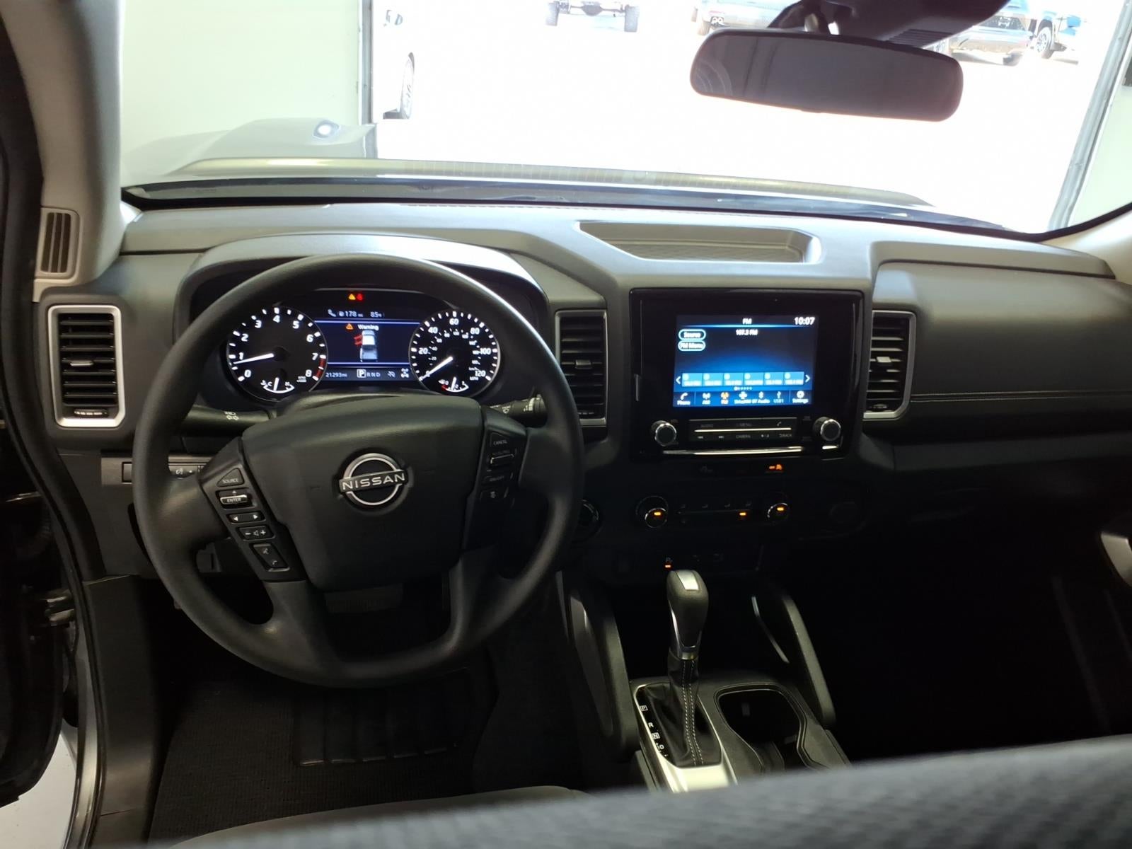 2024 Nissan Frontier SV