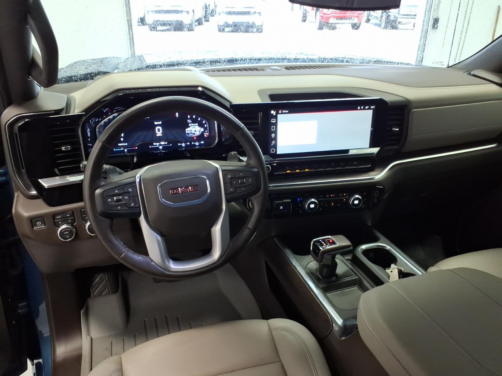 2024 GMC Sierra 1500 SLT