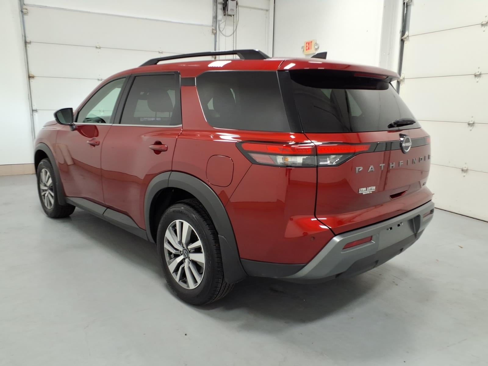 2026 Nissan Pathfinder SL